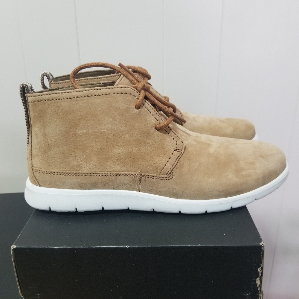 Brand New UGG MEN M FREAMON CHUKKA BOOT Chestnut/W